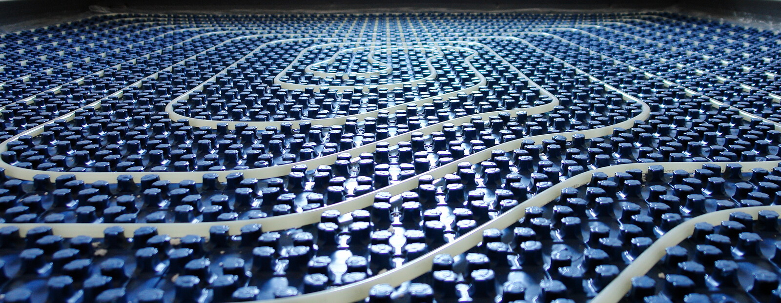 Wand- und Fußbodenheizung